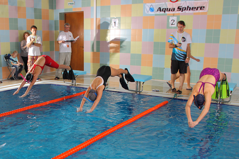 детские соревнования по плаванию
