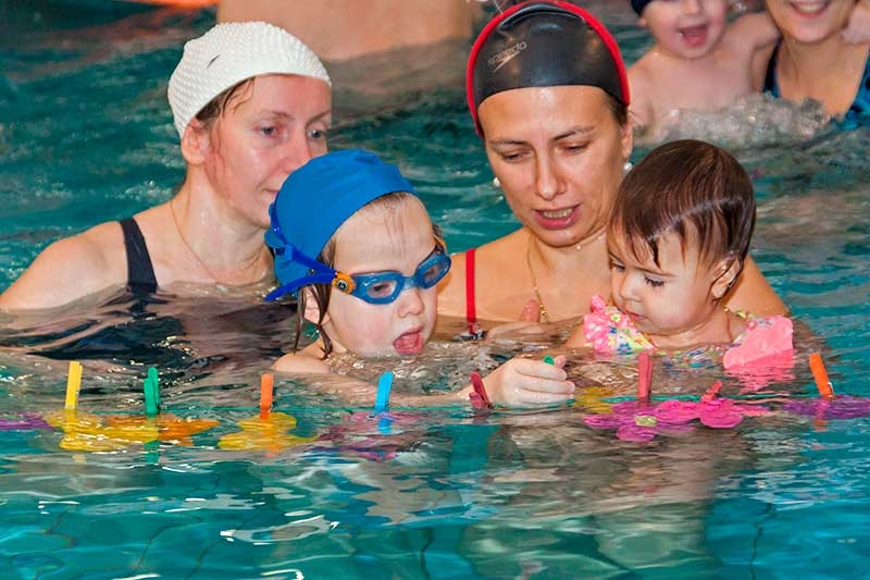  Школа грудничкового плавания при поддержке бренда Aqua Sphere 